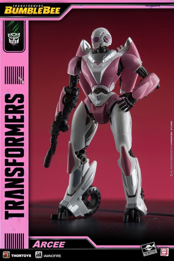 Trumpeter Transformers SK 04 Arcee Toy Photography Images By IAMNOFIRE  (11 of 18)